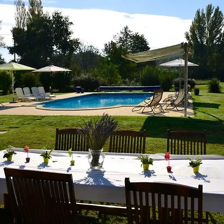 Grand Pré ! Et La Roulotte De Roquecor