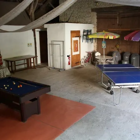 Hébergement de vacances Grand Pré ! Et La Roulotte De *