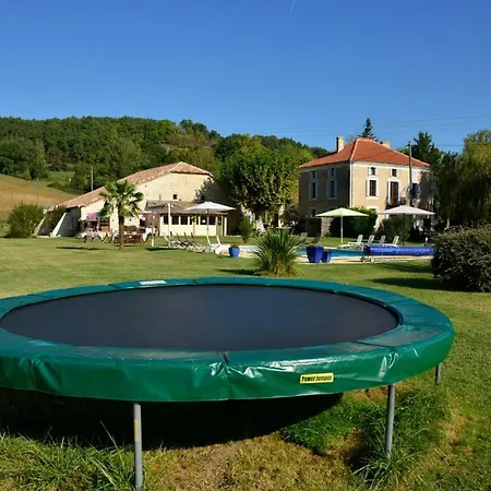 Grand Pre ! Et La Roulotte De Roquecor