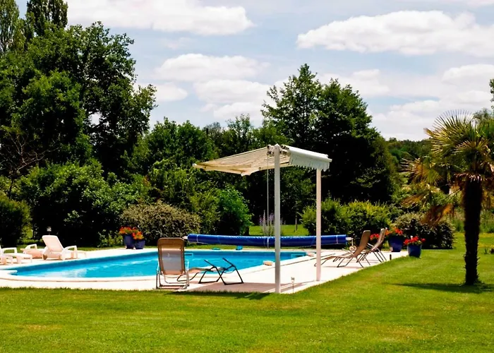 Vakantiehuis Grand Pre ! Et La Roulotte De *