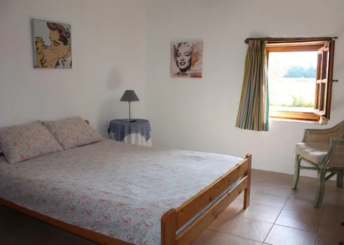 Grand Pre ! Et La Roulotte De * Roquecor