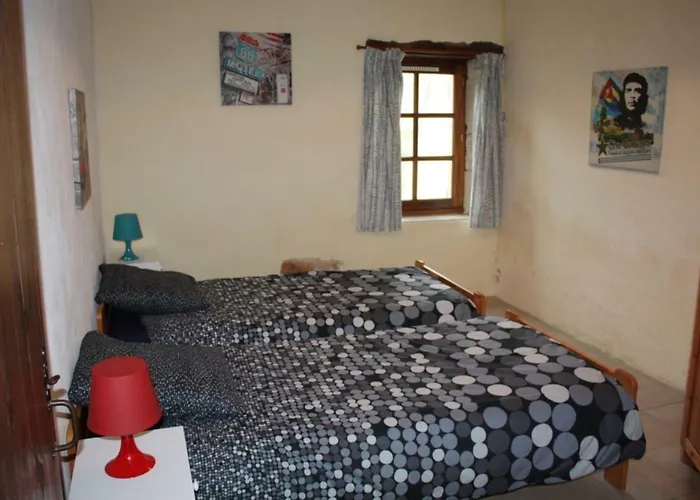 Vakantiehuis Grand Pre ! Et La Roulotte De