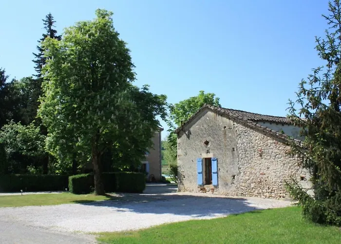 Grand Pre ! Et La Roulotte De Vakantiehuis *