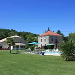 Hébergement de vacances Grand Pré ! Et La Roulotte De