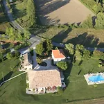 Casa vacanze Grand Pré ! Et La Roulotte De Roquecor