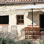 Hébergement de vacances Grand Pré ! Et La Roulotte De *