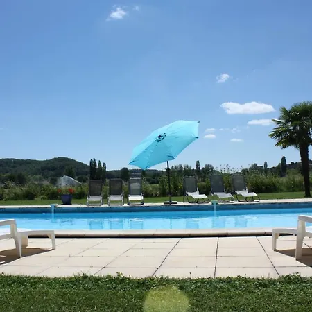 Grand Pre ! Et La Roulotte De Holiday home Roquecor