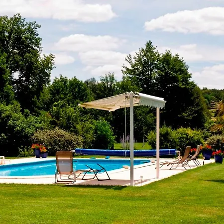Holiday home Grand Pre ! Et La Roulotte De *