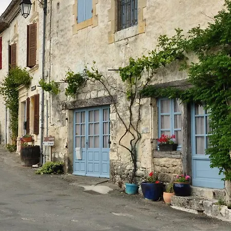 Holiday home Grand Pre ! Et La Roulotte De