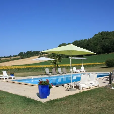 Grand Pre ! Et La Roulotte De * Roquecor