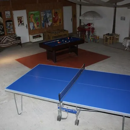 Hébergement de vacances Grand Pré ! Et La Roulotte De *