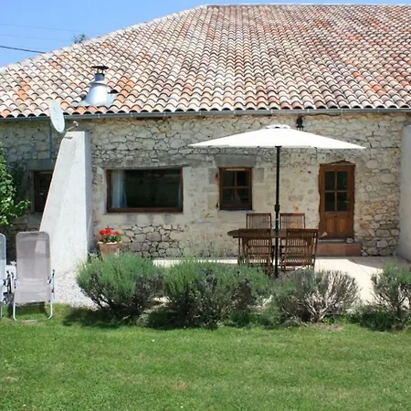 Holiday home Grand Pre ! Et La Roulotte De Roquecor
