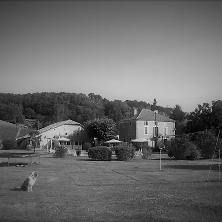 Grand Pre ! Et La Roulotte De *