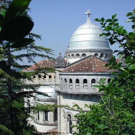 Grand Pre ! Et La Roulotte De
