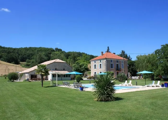 Grand Pre ! Et La Roulotte De * Roquecor