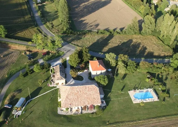 Dom wakacyjny Grand Pre ! Et La Roulotte De Roquecor